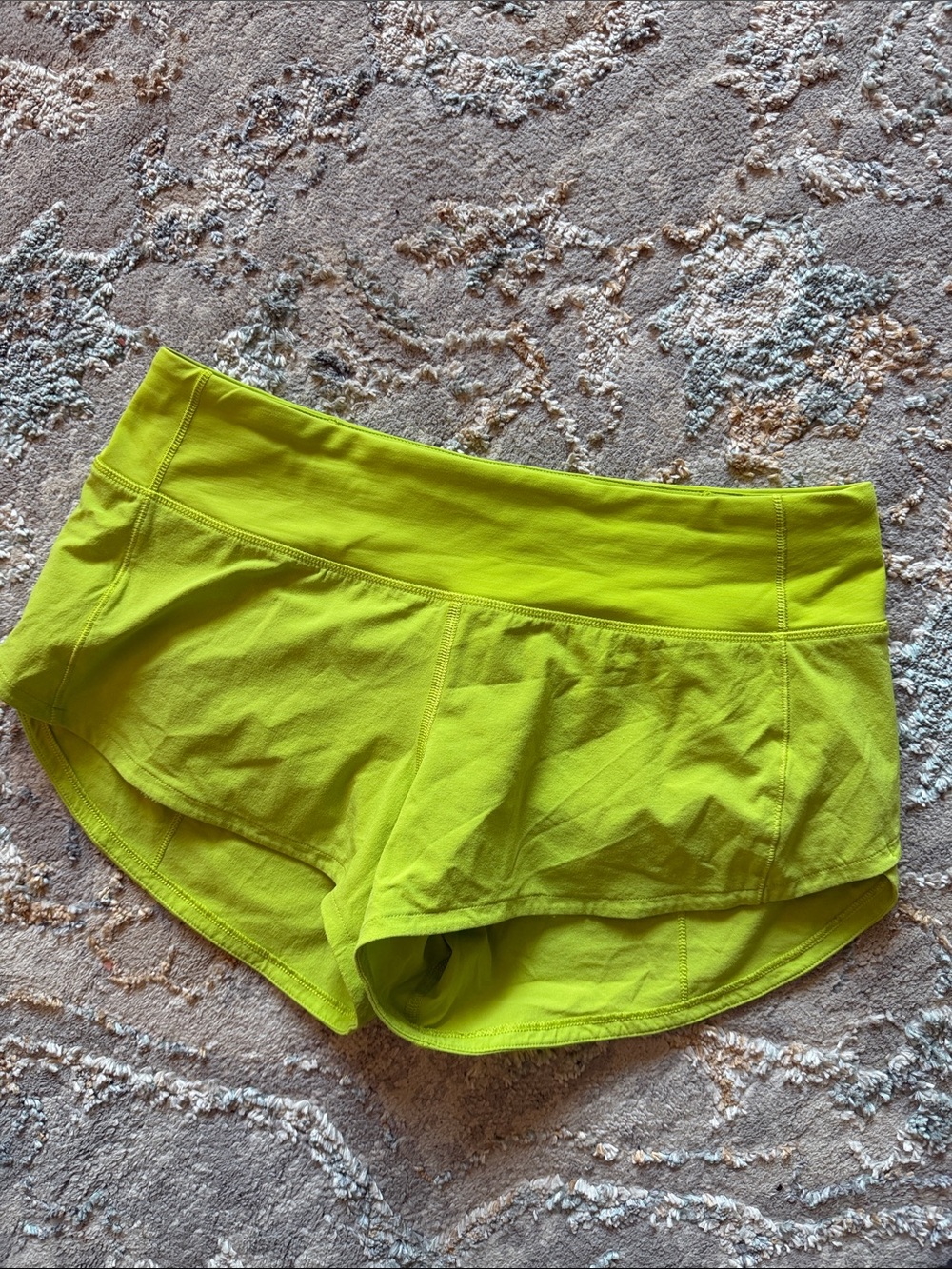 Lululemon speed up LR 2.5” short